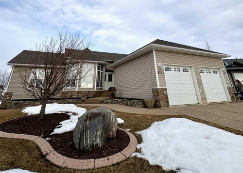 4122 48 Avenue, Mayerthorpe, AB - Outdoor