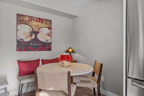 4-630 3Rd Street, Canmore, AB - Indoor Photo Showing Dining Room