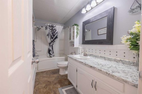 1401 54 Street, Edson, AB - Indoor Photo Showing Bathroom