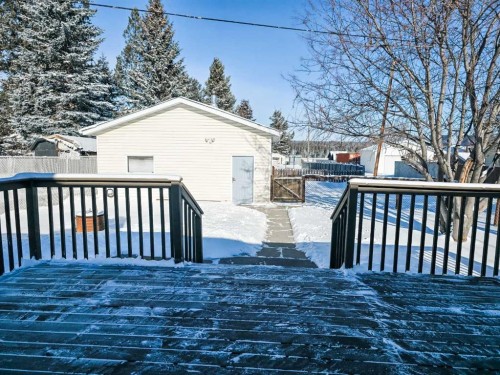 6616 5 Avenue, Edson, AB - Outdoor