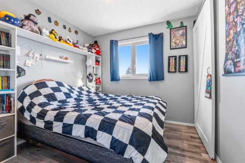 3849 55 Avenue, Whitecourt, AB - Indoor Photo Showing Bedroom
