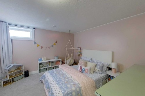 337 3 Avenue Nw, Slave Lake, AB - Indoor Photo Showing Bedroom