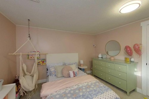 337 3 Avenue Nw, Slave Lake, AB - Indoor Photo Showing Bedroom