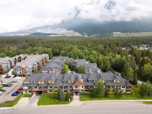 2206-250 2 Avenue, Dead Man'S Flats, AB - Outdoor With View