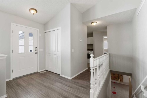 27 Park Circle, Whitecourt, AB - Indoor Photo Showing Other Room