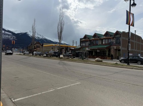 630 Connaught Drive, Jasper, AB 