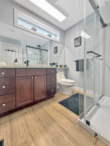 3 Powers Cove, Whitecourt, AB - Indoor Photo Showing Bathroom