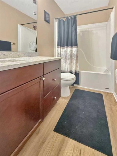 3 Powers Cove, Whitecourt, AB - Indoor Photo Showing Bathroom