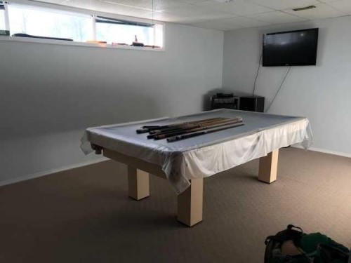 712 3 Avenue, Fox Creek, AB - Indoor Photo Showing Other Room