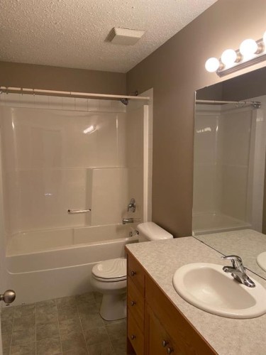 31 Kreiner Crescent, Whitecourt, AB 