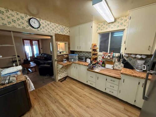 4933 Centre Street, Brule, AB - Indoor Photo Showing Kitchen