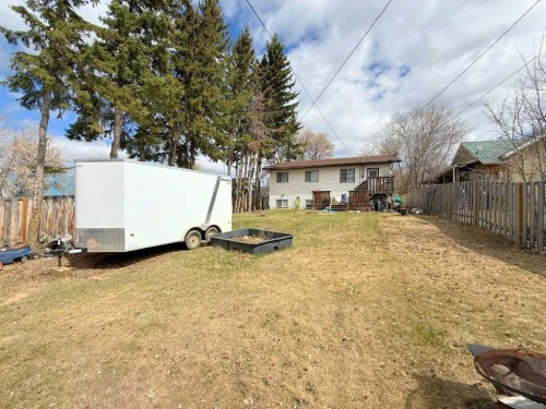 4909 42 Street, Athabasca, AB - Outdoor