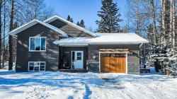 5506 51 Street  Niton Junction, AB T7E 5A1