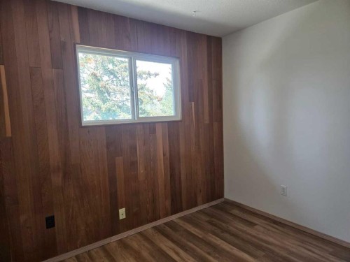 29-441 Switzer Drive, Hinton, AB - Indoor Photo Showing Other Room