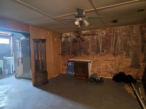 29-441 Switzer Drive, Hinton, AB - Indoor