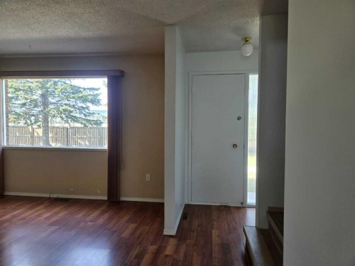 29-441 Switzer Drive, Hinton, AB - Indoor Photo Showing Other Room