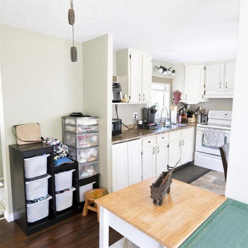 613 53 Street, Edson, AB - Indoor Photo Showing Kitchen