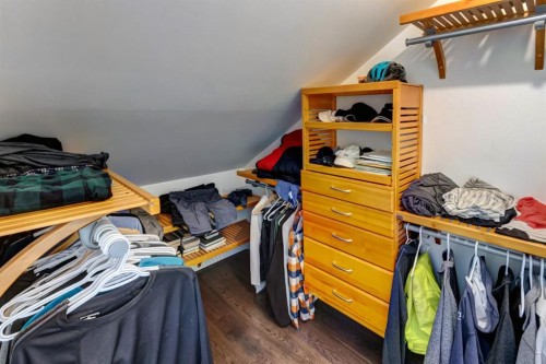 18-242 Benchlands Terrace, Canmore, AB - Indoor With Storage