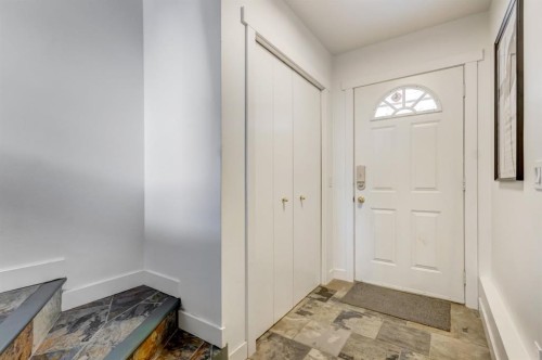 18-242 Benchlands Terrace, Canmore, AB - Indoor Photo Showing Other Room