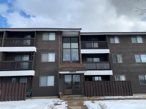 211-5317 5 Avenue, Edson, AB - Outdoor With Balcony