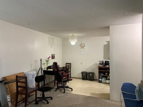 211-5317 5 Avenue, Edson, AB - Indoor Photo Showing Office