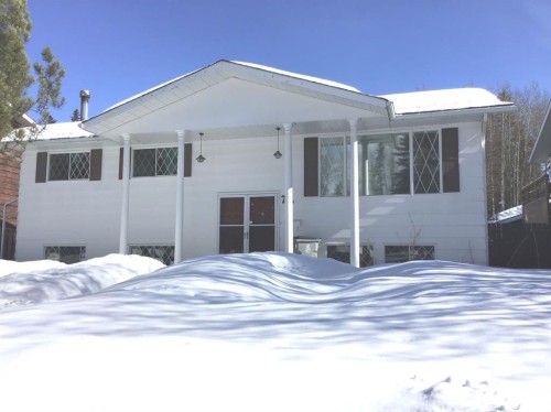 73 Feero Drive  Whitecourt, AB T7S 1E7