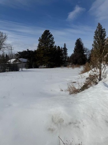 4609 52 Street, Entwistle, AB 