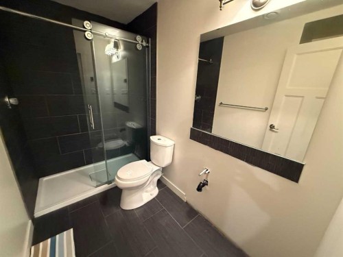 105 Wolf Willow Cove, Hinton, AB - Indoor Photo Showing Bathroom