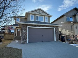 105 Wolf Willow Cove  Hinton, AB T7V 0B2