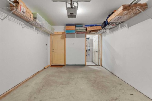 623-80 Dyrgas Gate, Canmore, AB - Indoor