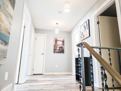 4337 10 Avenue, Edson, AB - Indoor Photo Showing Other Room