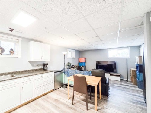 4337 10 Avenue, Edson, AB - Indoor