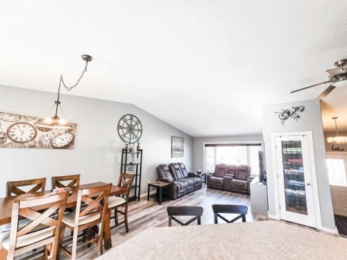 4337 10 Avenue, Edson, AB - Indoor