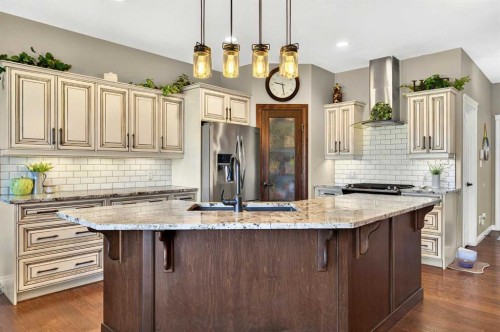 18 Riverdale Bend, Whitecourt, AB - Indoor Photo Showing Kitchen With Upgraded Kitchen