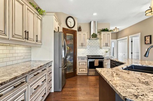 18 Riverdale Bend, Whitecourt, AB - Indoor Photo Showing Kitchen With Double Sink With Upgraded Kitchen