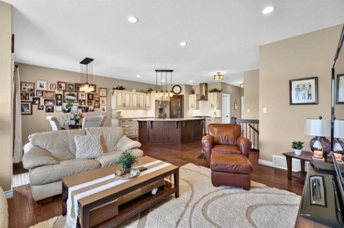 18 Riverdale Bend, Whitecourt, AB - Indoor Photo Showing Living Room