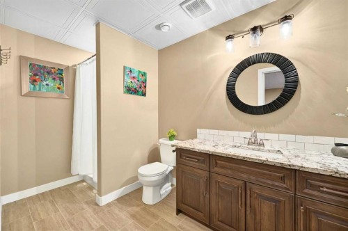 18 Riverdale Bend, Whitecourt, AB - Indoor Photo Showing Bathroom