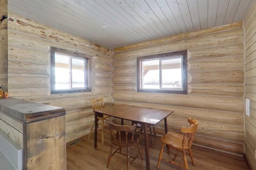 73430 102 Range, Kinuso, AB - Indoor