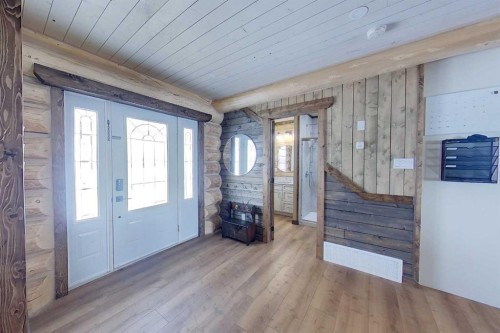 73430 102 Range, Kinuso, AB - Indoor Photo Showing Other Room