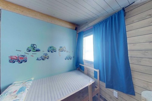 73430 102 Range, Kinuso, AB - Indoor Photo Showing Bedroom