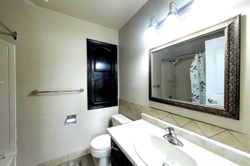 1502 54 Street, Edson, AB - Indoor Photo Showing Bathroom