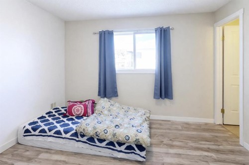 1502 54 Street, Edson, AB - Indoor Photo Showing Bedroom