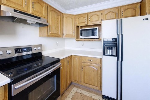 1502 54 Street, Edson, AB - Indoor Photo Showing Kitchen