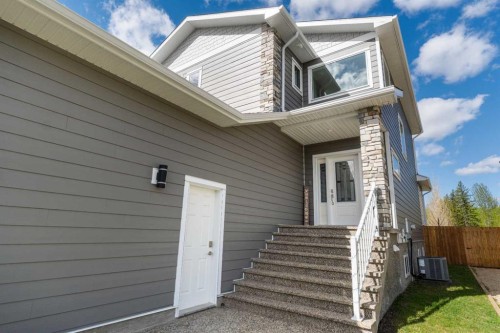 60 Pritchard Drive, Whitecourt, AB - Outdoor