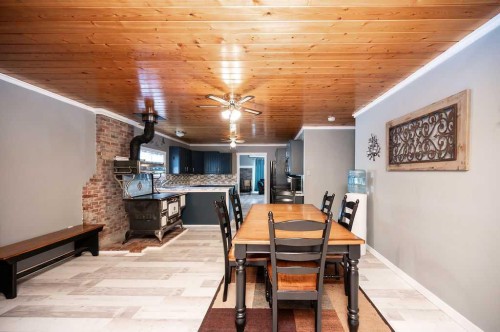437 Sunset Road, Rural Athabasca County, AB - Indoor Photo Showing Dining Room
