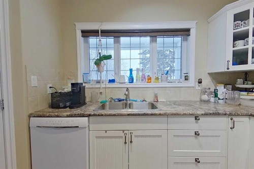 4417 54 St, Athabasca, AB - Indoor Photo Showing Kitchen With Double Sink