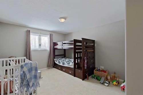 74120 100 Range Road, Kinuso, AB - Indoor Photo Showing Bedroom