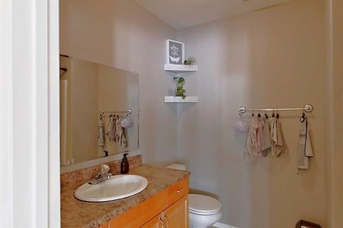74120 100 Range Road, Kinuso, AB - Indoor Photo Showing Bathroom