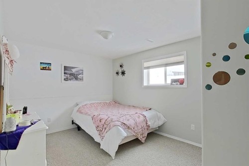 74120 100 Range Road, Kinuso, AB - Indoor Photo Showing Bedroom