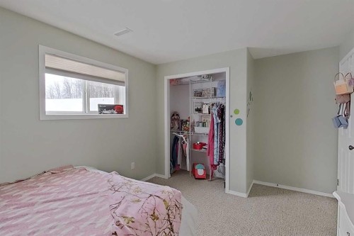 74120 100 Range Road, Kinuso, AB - Indoor Photo Showing Bedroom